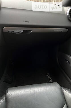 Купе Audi TT 2011 в 