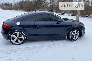 Купе Audi TT 2008 в 