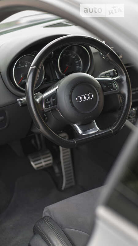 Купе Audi TT 2010 в Днепре