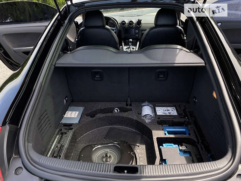 Купе Audi TT 2010 в Днепре