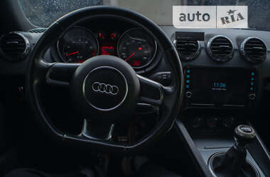 Купе Audi TT 2006 в 