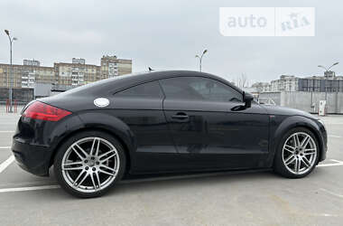 Купе Audi TT 2008 в 