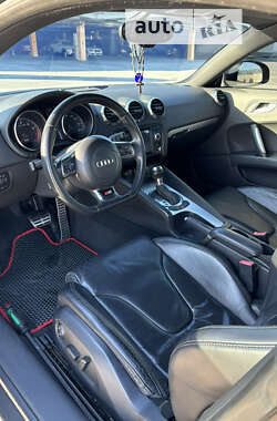 Купе Audi TT 2008 в 