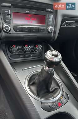 Купе Audi TT 2008 в 