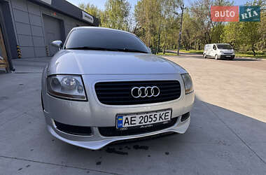 Купе Audi TT 2000 в 