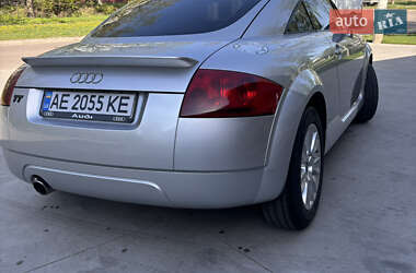 Купе Audi TT 2000 в 