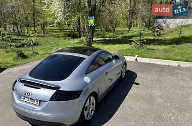 Купе Audi TT 2008 в 