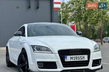 Купе Audi TT 2011 в 