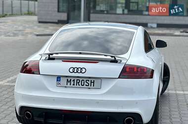 Купе Audi TT 2011 в 