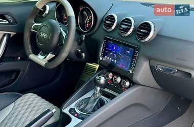 Купе Audi TT 2011 в 