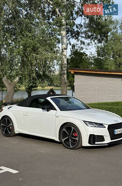 Родстер Audi TT 2018 в 
