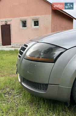 Купе Audi TT 2006 в 