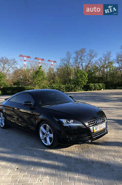 Купе Audi TT 2010 в 