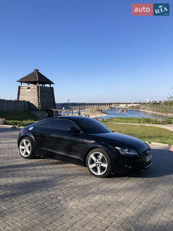 Купе Audi TT 2010 в Запоріжжі