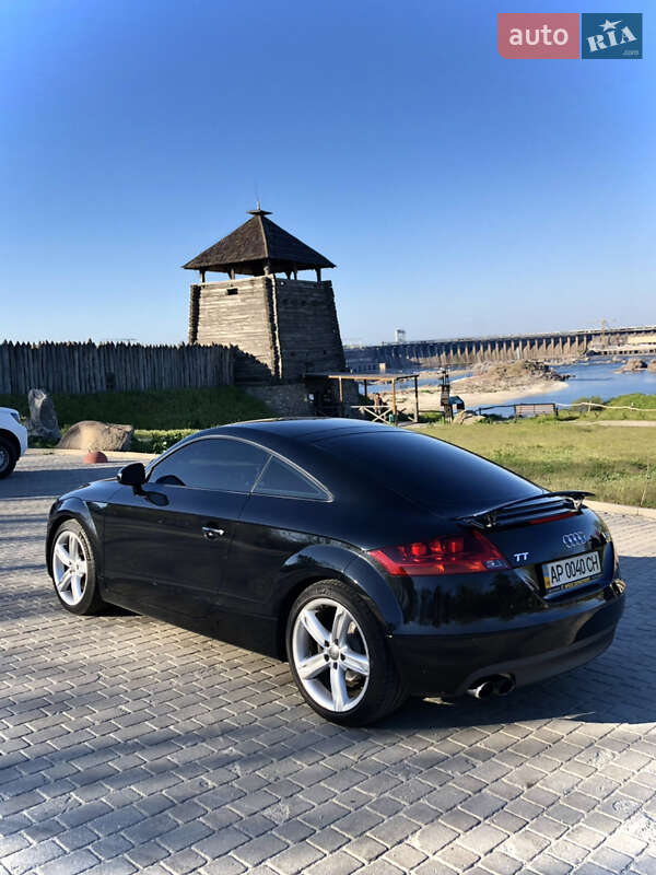 Купе Audi TT 2010 в Запоріжжі