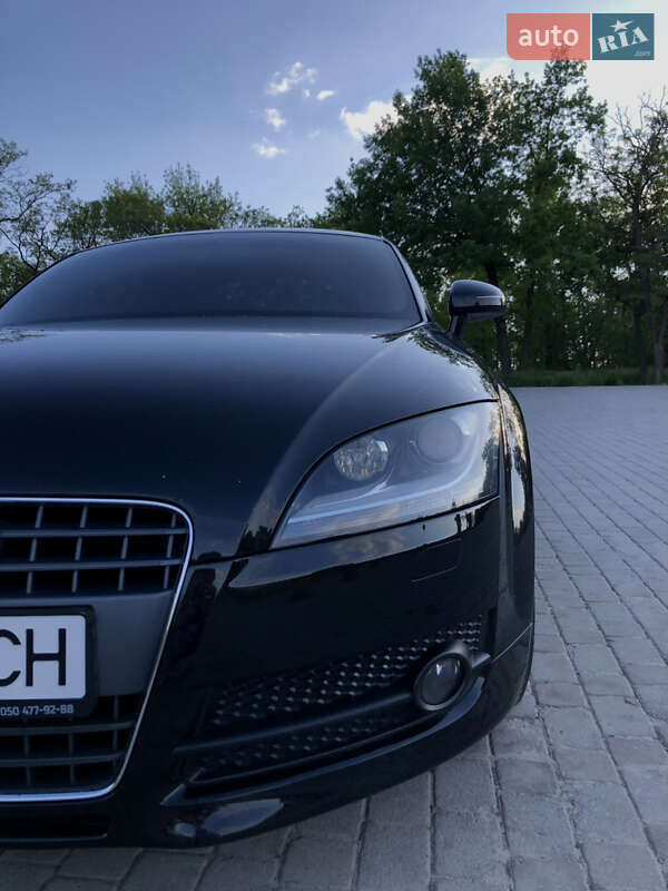 Купе Audi TT 2010 в Запоріжжі