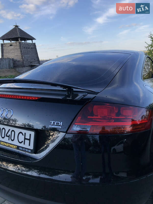 Купе Audi TT 2010 в Запоріжжі