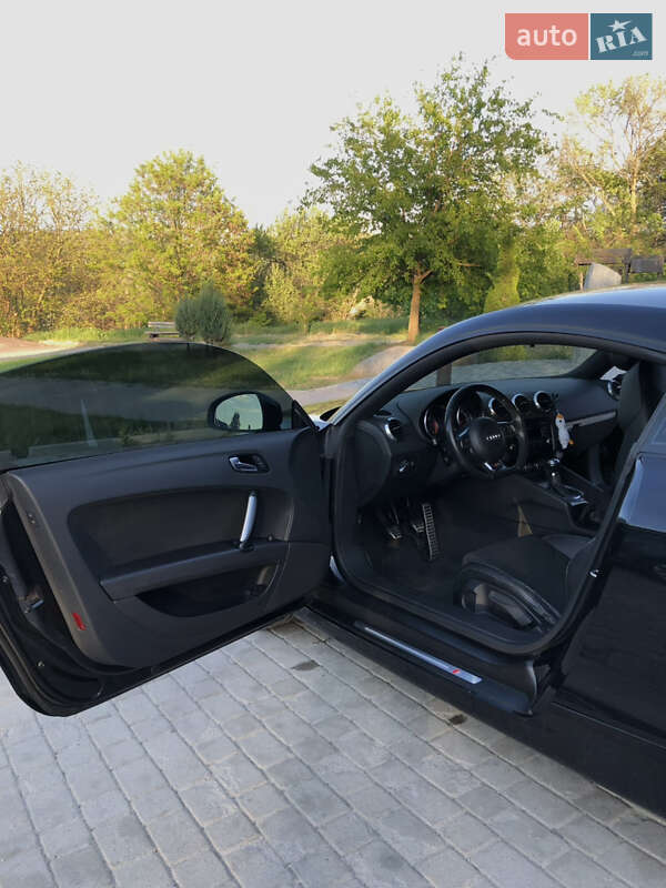 Купе Audi TT 2010 в Запоріжжі