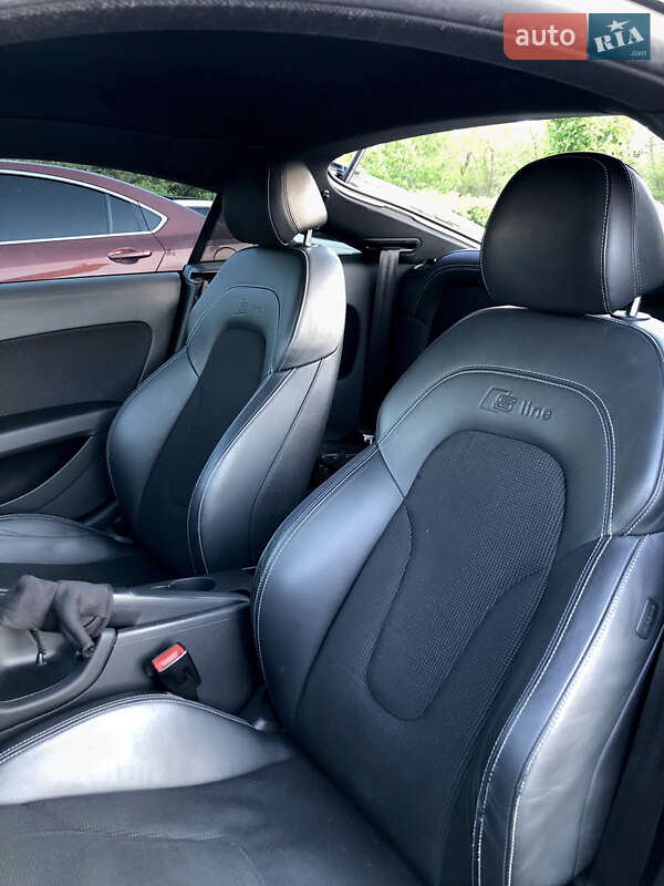 Купе Audi TT 2010 в Запоріжжі