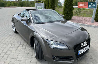 Родстер Audi TT 2010 в 