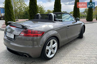 Родстер Audi TT 2010 в 