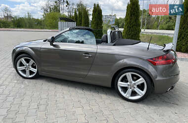 Родстер Audi TT 2010 в 