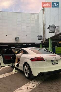 Купе Audi TT 2011 в 