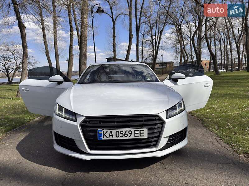Купе Audi TT 2015 в Киеве