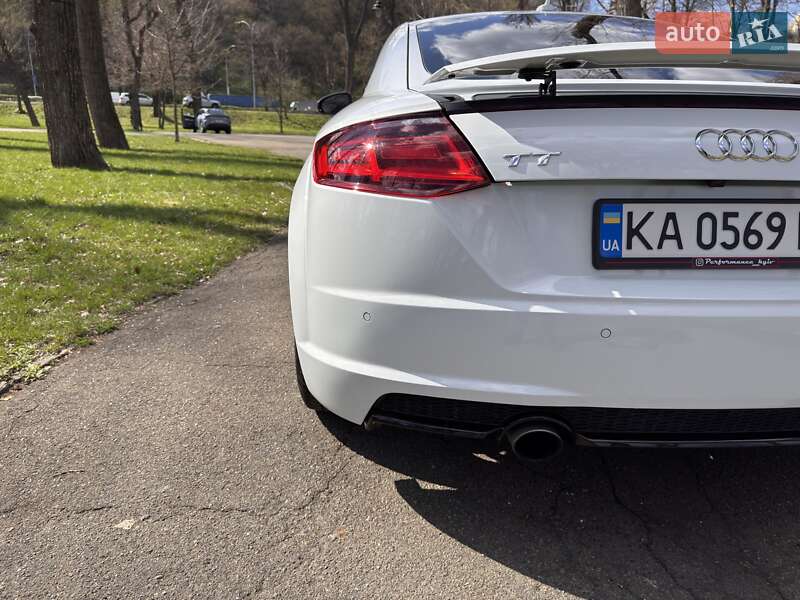 Купе Audi TT 2015 в Киеве