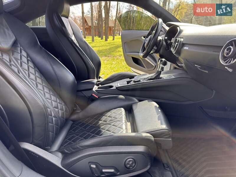 Купе Audi TT 2015 в Киеве