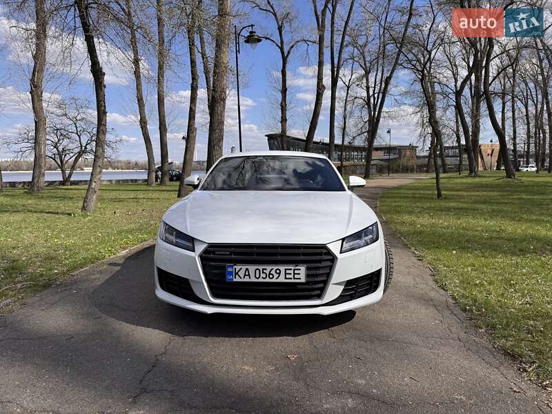 Купе Audi TT 2015 в Киеве