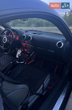 Купе Audi TT 2000 в 