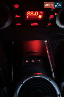 Купе Audi TT 2000 в 