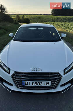Купе Audi TT 2016 в 