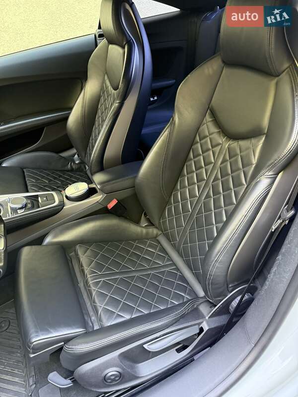 Купе Audi TT 2015 в Днепре