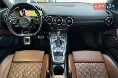 Купе Audi TT 2015 в 