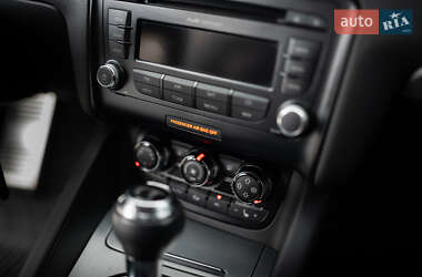Купе Audi TT 2010 в 