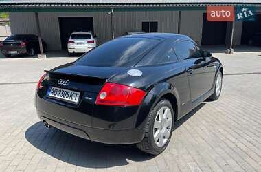 Купе Audi TT 2004 в 