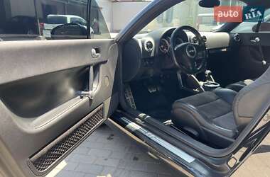 Купе Audi TT 2004 в 