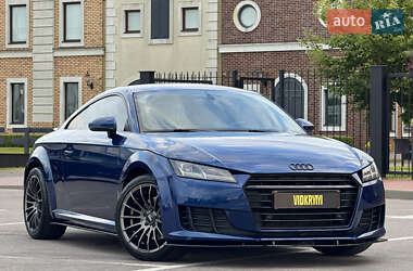Купе Audi TT 2015 в 