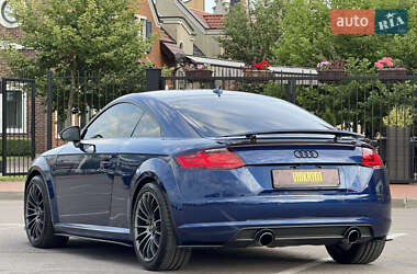 Купе Audi TT 2015 в 