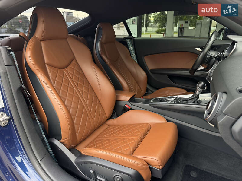 Купе Audi TT 2015 в Києві