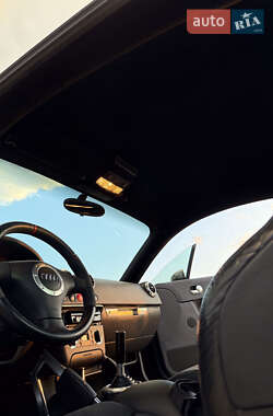 Купе Audi TT 2001 в 
