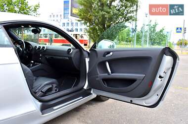 Купе Audi TT 2009 в 