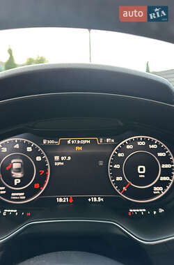 Купе Audi TT 2015 в 