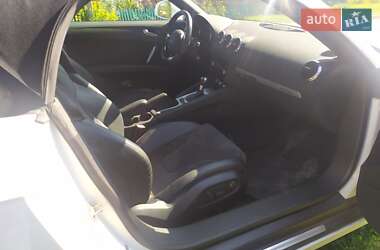 Купе Audi TT 2010 в 
