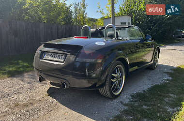 Купе Audi TT 2001 в 