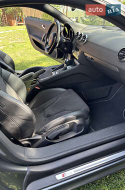 Купе Audi TT 2013 в 