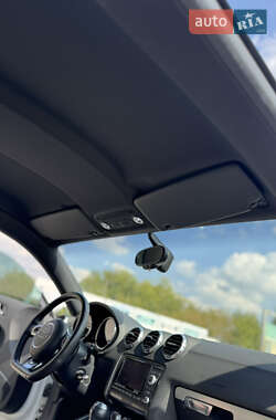 Купе Audi TT 2012 в 