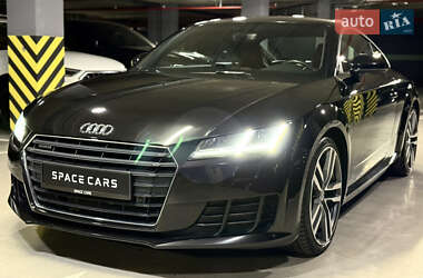 Купе Audi TT 2016 в 